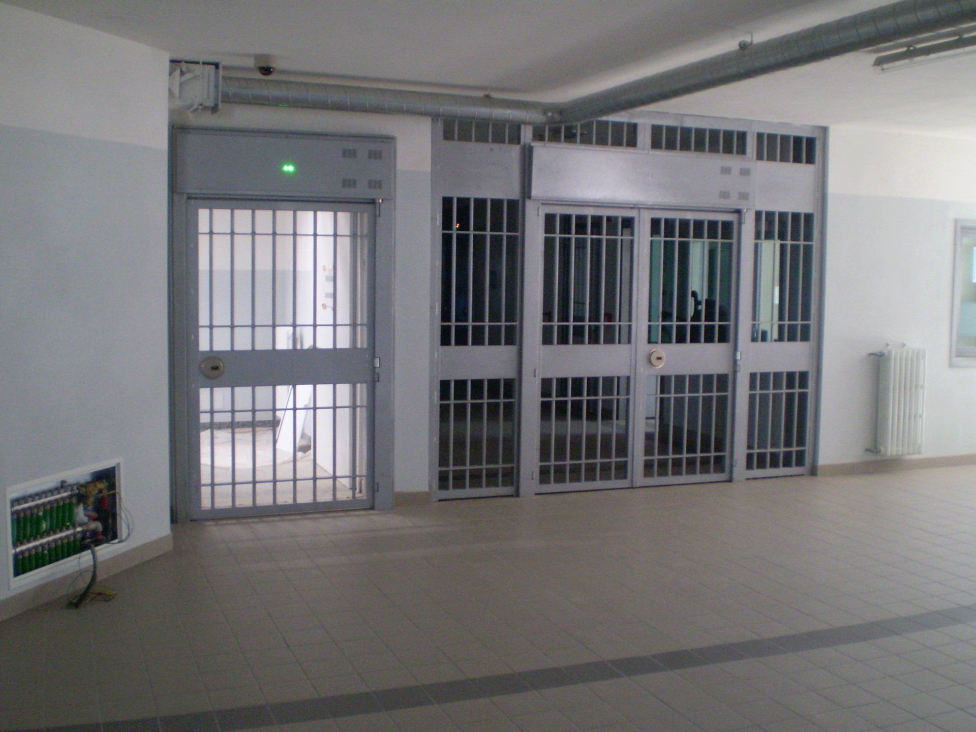 Porte monoblocco e cancelli barricata